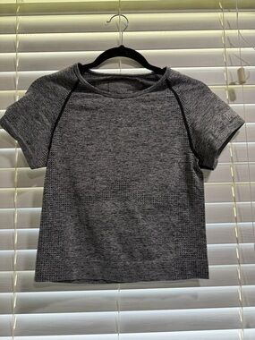 PINK Victoria's Secret Heather Gray Short Sleeve Active Top